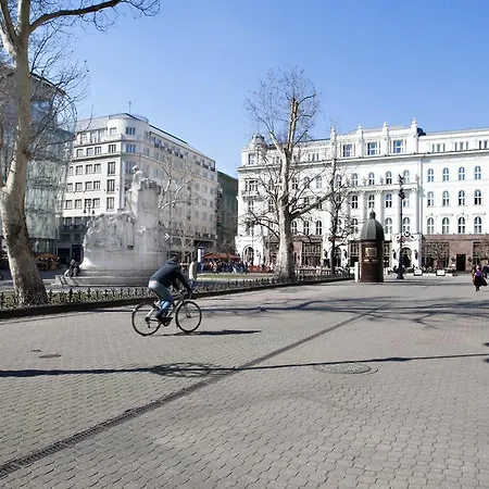 Diana On Vaci Utca Lägenhet *