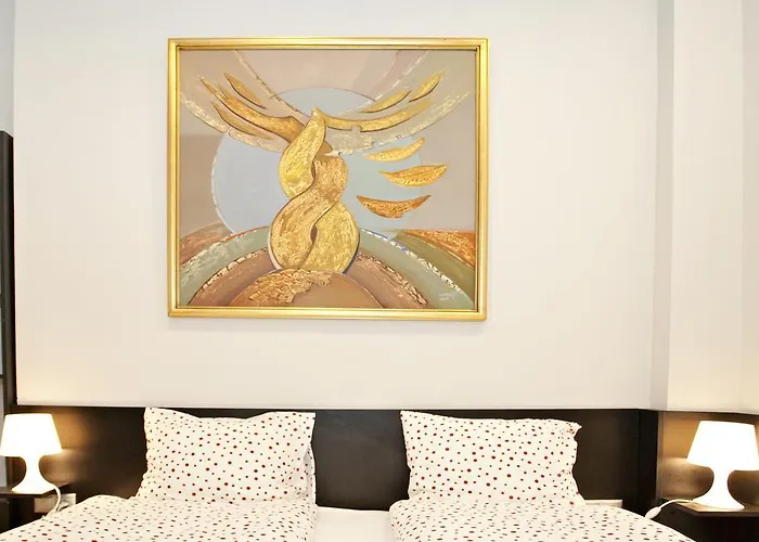 Diana On Vaci Utca